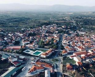 Vista exterior de Pis en venda en Pozuelo de Zarzón amb Aire condicionat