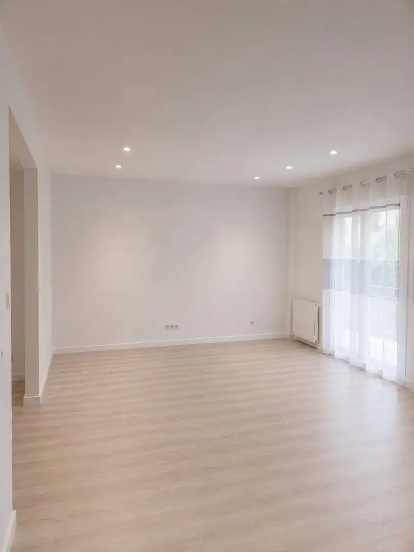 Piso de alquiler en Vigo  con Calefacción, Parquet y Horno