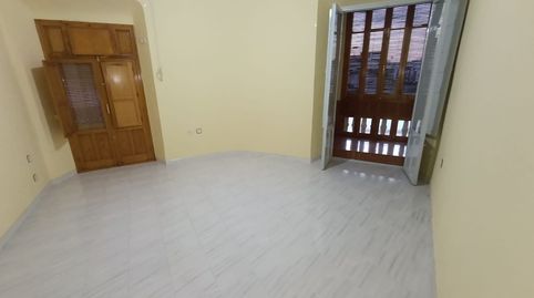 Foto 2 de Piso en venta en Isaac Peral, Centro ciudad, Linares