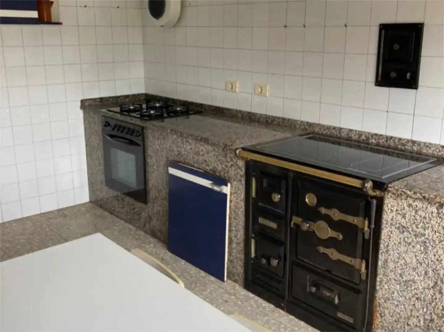 Cocina de Planta baja en venta en Tomiño con Jardín privado, Trastero y Amueblado