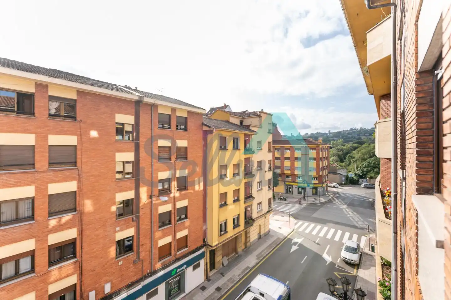 Exterior view of Flat for share in Oviedo   with Heating, Furnished and Internet