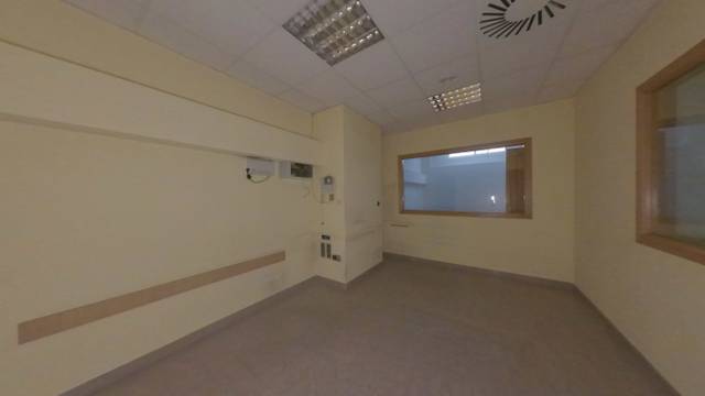 Local comercial en Venta en D Jaime I en Ejea de los Caballeros