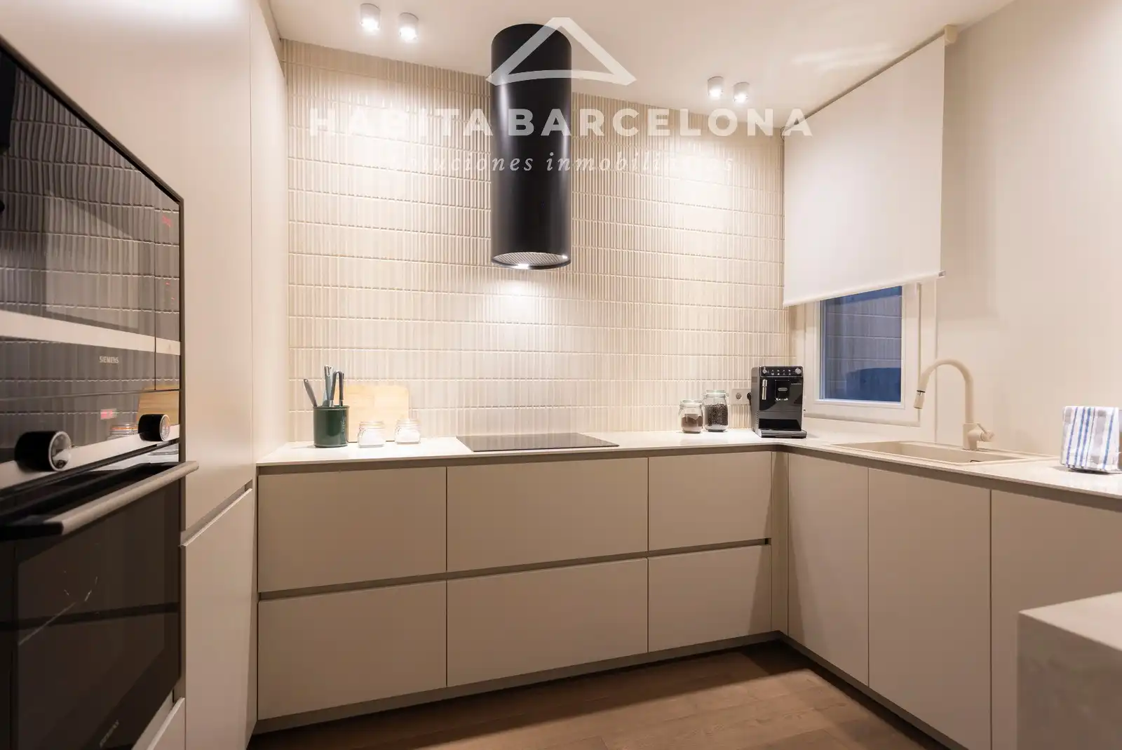 Cocina de Piso de alquiler en Barcelona con Aire acondicionado, Calefacción y Parquet