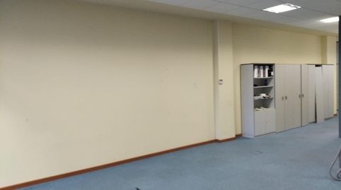 Esta oficina se encuentra en Derio, Bizkaia, en la zona del Astintze. Es un oficina que tiene 153 m2 de los cuales 115 m2 son útil, Bild 3