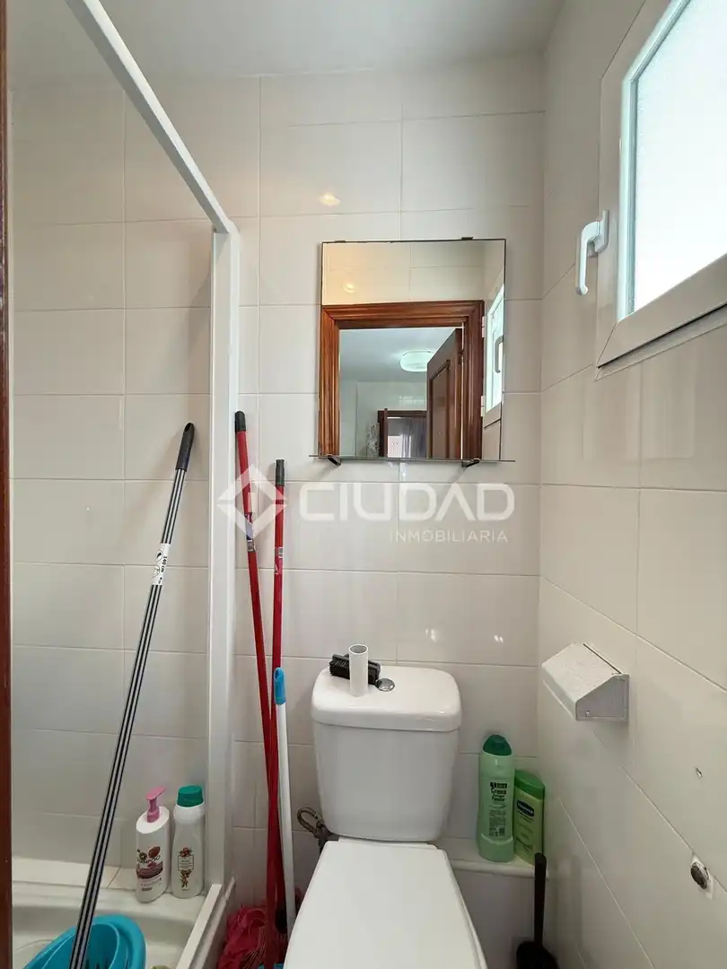 Baño de Piso en venta en Chipiona con Terraza