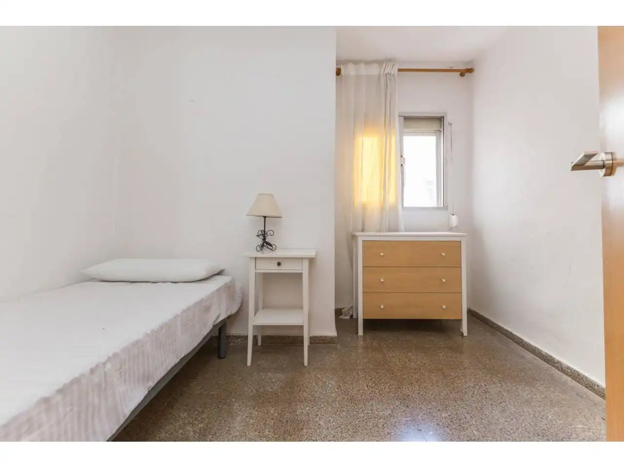 Habitación de Piso en venta en Valencia con Aire acondicionado y Balcón