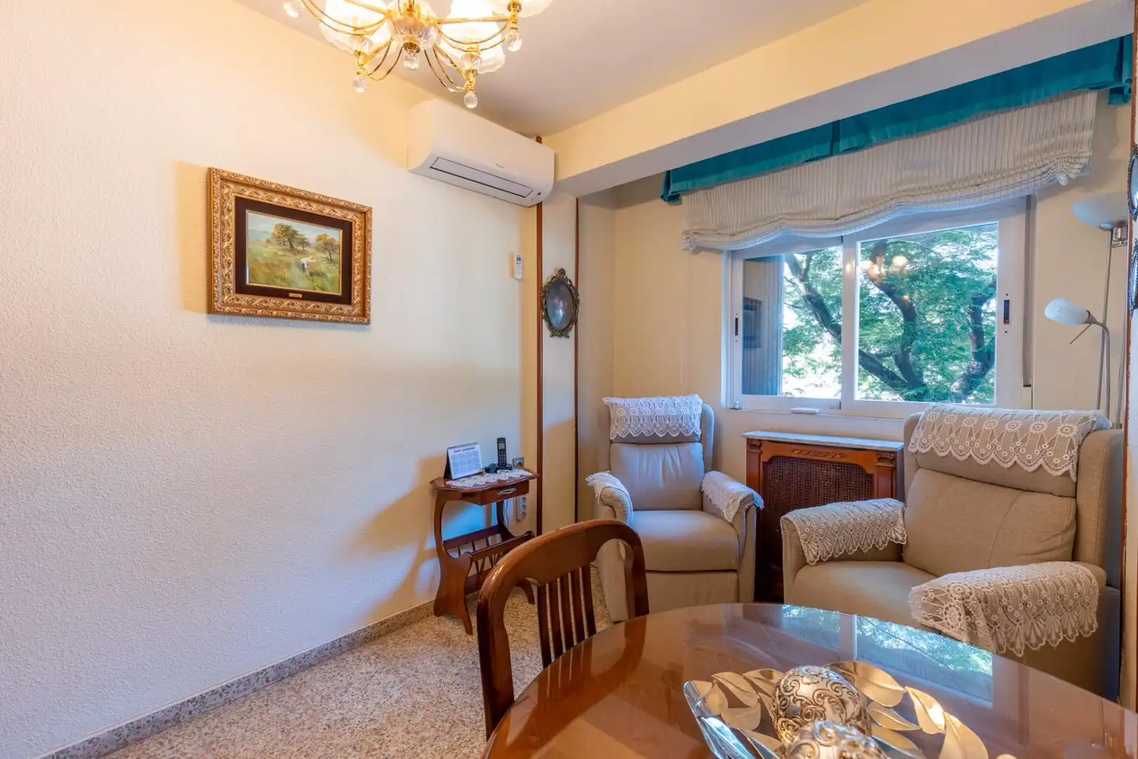Living room of Flat for sale in Granada  with Air Conditioner, Heating and TV