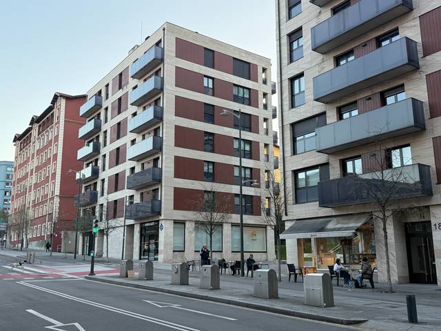 Local comercial en Venta en Luis Briñas Kalea en Basurtu