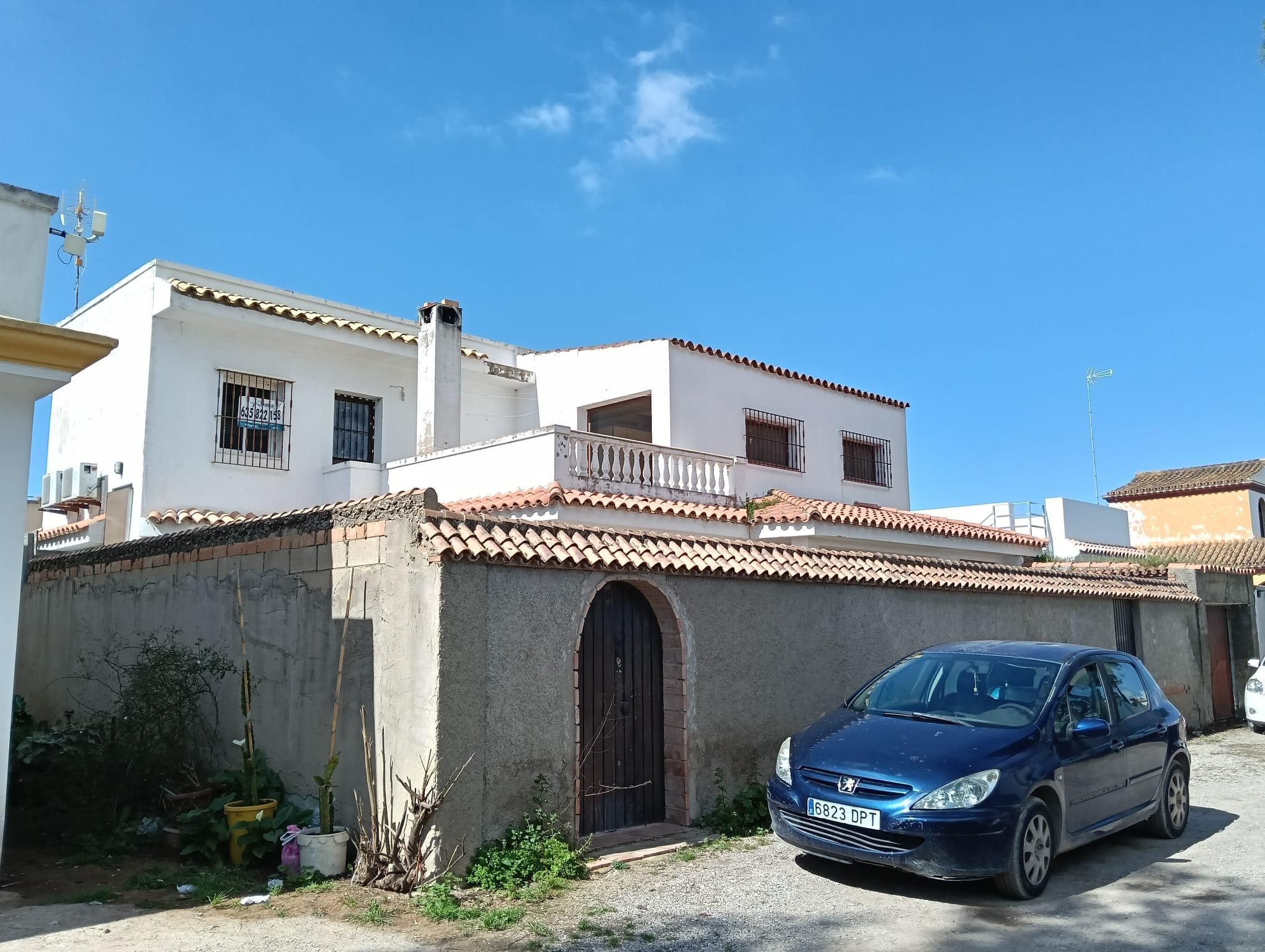 Vista exterior de Casa o xalet en venda en Chipiona amb Terrassa