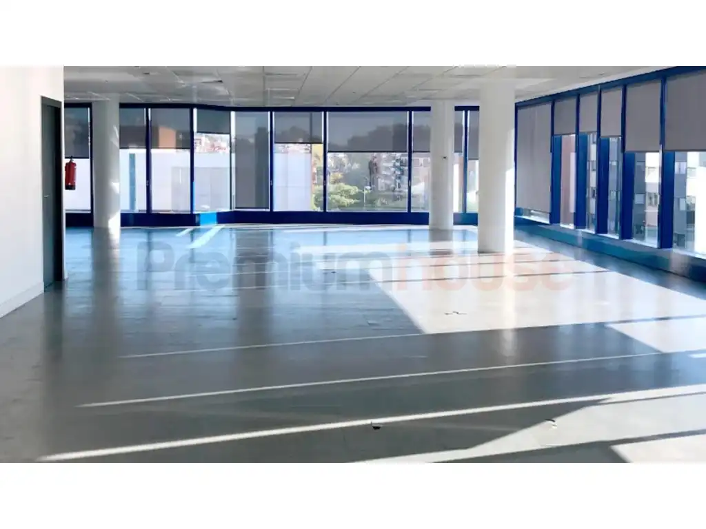 Oficina en venda en Badalona