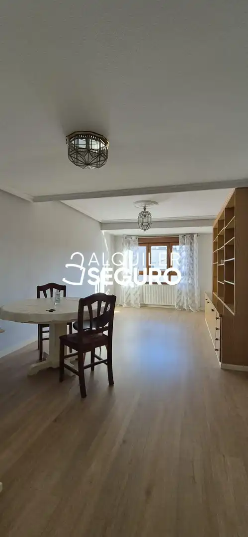 Dining room of Flat for rent in Fozaneldi - Tenderina - Ventanielles