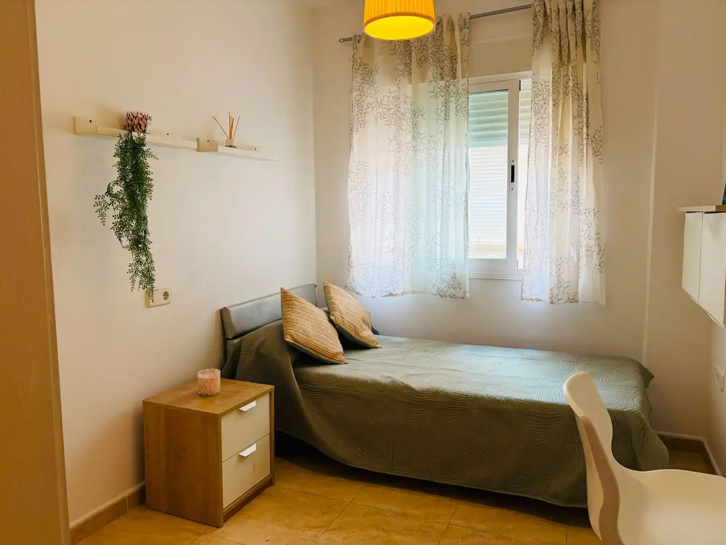 Habitación de Piso en venta en Águilas