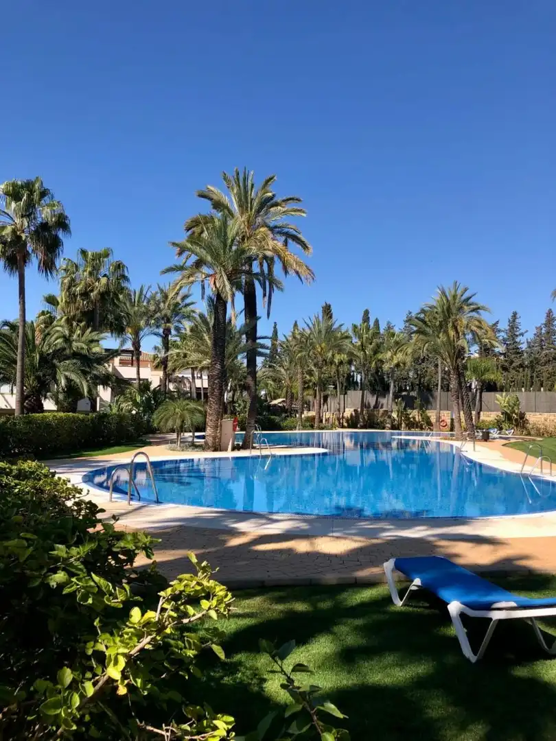 Swimming pool of Ground floor for rent in Marbella  with Air Conditioner, Heating and Terrace