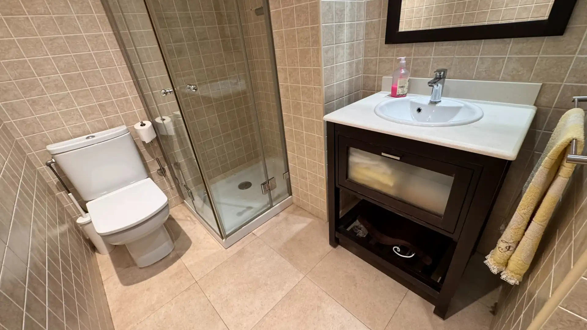 Baño de Planta baja en venta en Salou con Aire acondicionado, Calefacción y Jardín privado