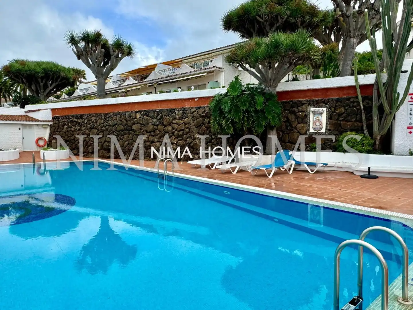 Exterior view of Apartments for sale in Tacoronte  with Air Conditioner, Terrace and Alarm