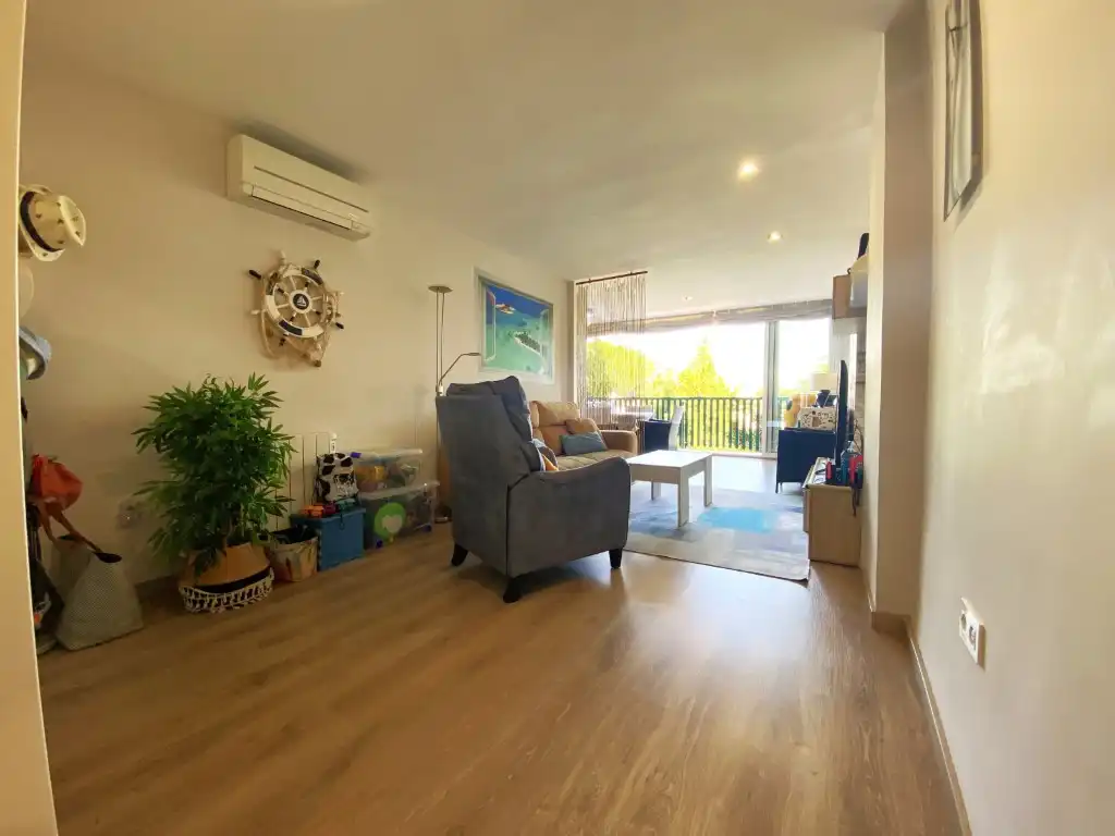 Sala d'estar de Apartament de lloguer en Benicasim / Benicàssim amb Moblat, Forn i Rentadora