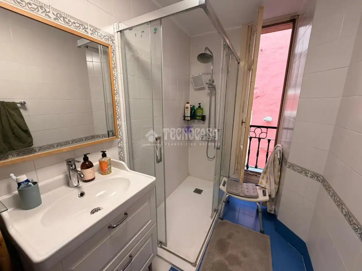 Baño de Piso en venta en Bilbao  con Calefacción