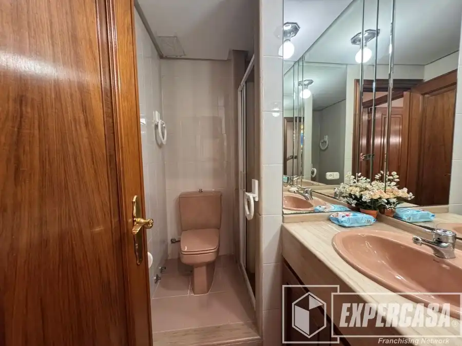 Baño de Casa o chalet en venta en Burjassot con Aire acondicionado, Calefacción y Terraza