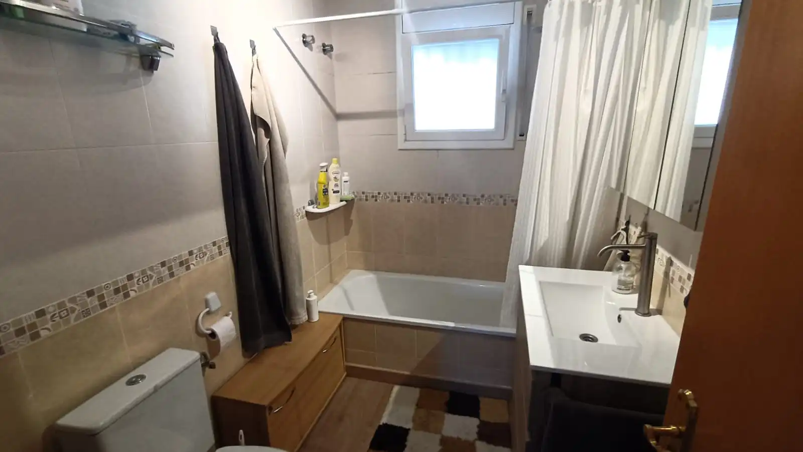 Bany de Casa o xalet en venda en Lloret de Mar amb Aire condicionat, Calefacció i Jardí privat