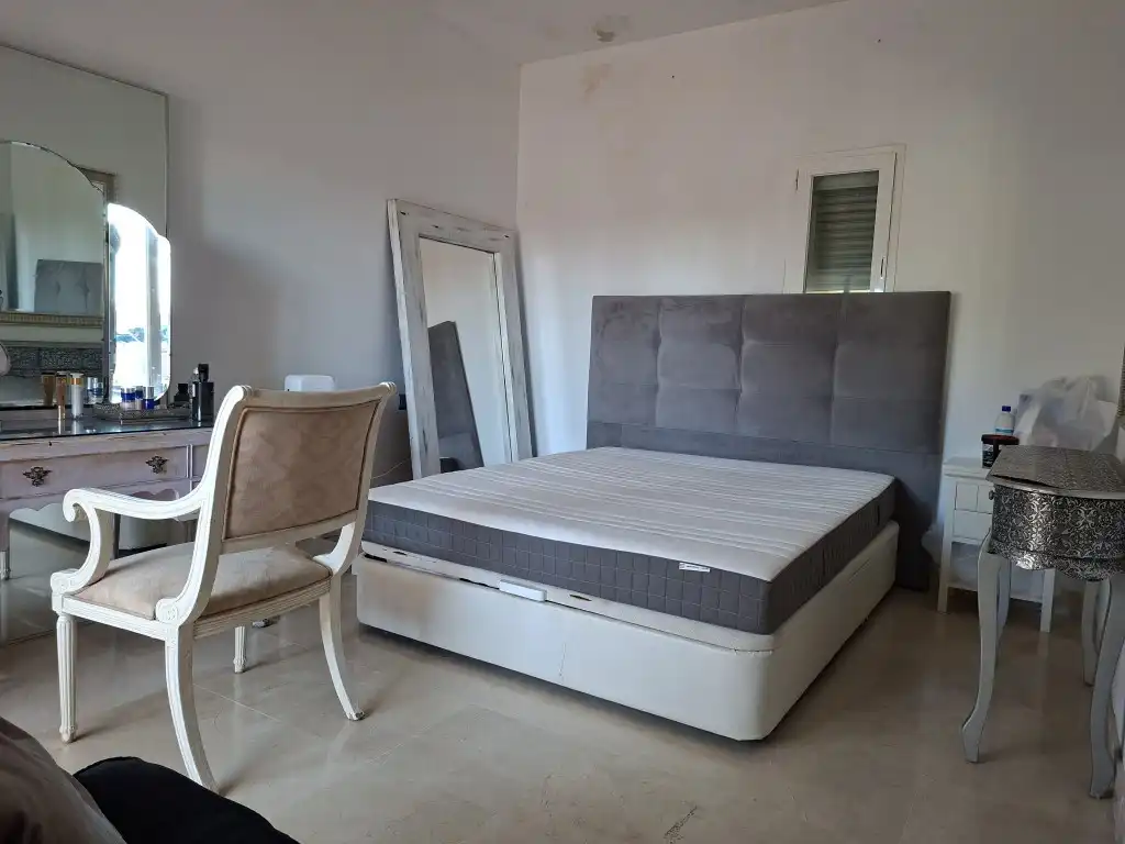 Habitación de Dúplex en venta en Estepona con Terraza y Piscina comunitaria