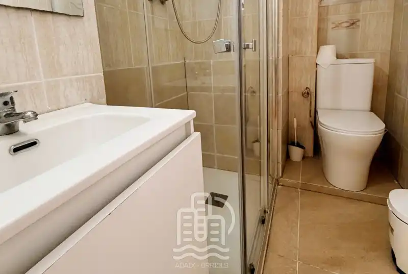 Piso con terraza en venta en Carrer dAlmagro 1, imagen 17
