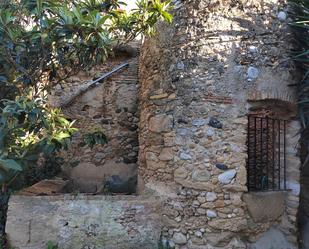 Vista exterior de Finca rústica en venda en Garrigàs amb Jardí privat, Terrassa i Balcó