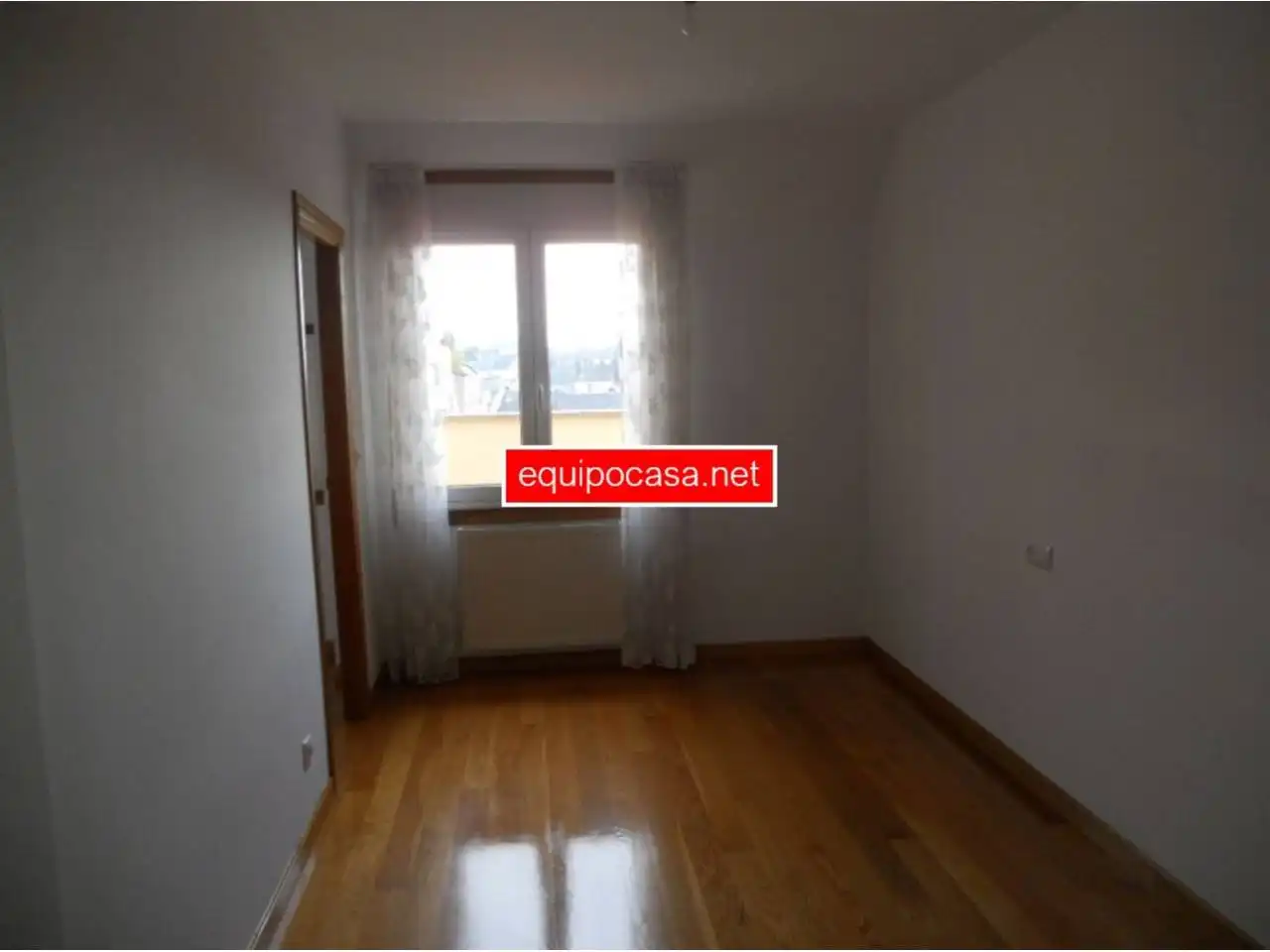 Habitación de Dúplex en venta en Lugo con Calefacción, Terraza y Trastero