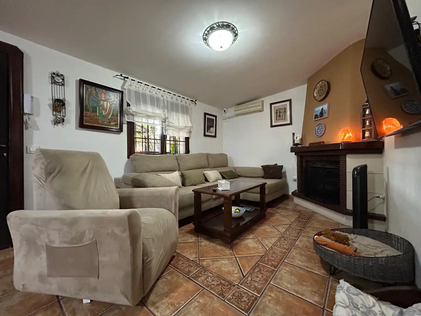 Sala d'estar de Casa o xalet en venda en Córdoba amb Aire condicionat, Calefacció i Terrassa