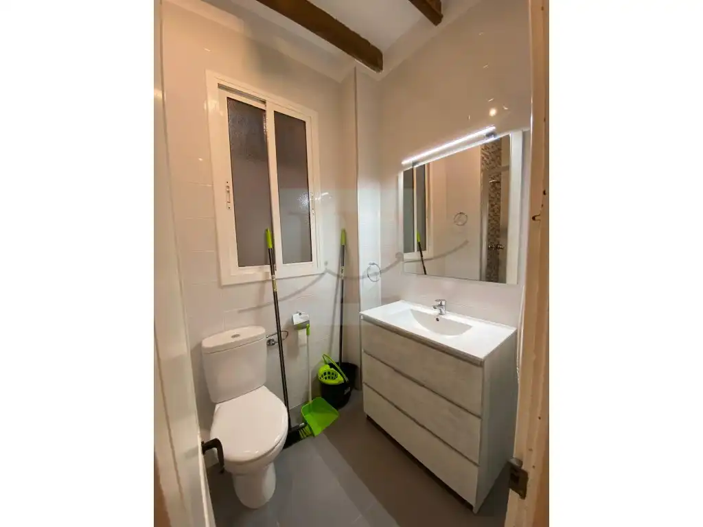 Baño de Edificio en venta en Montbrió del Camp
