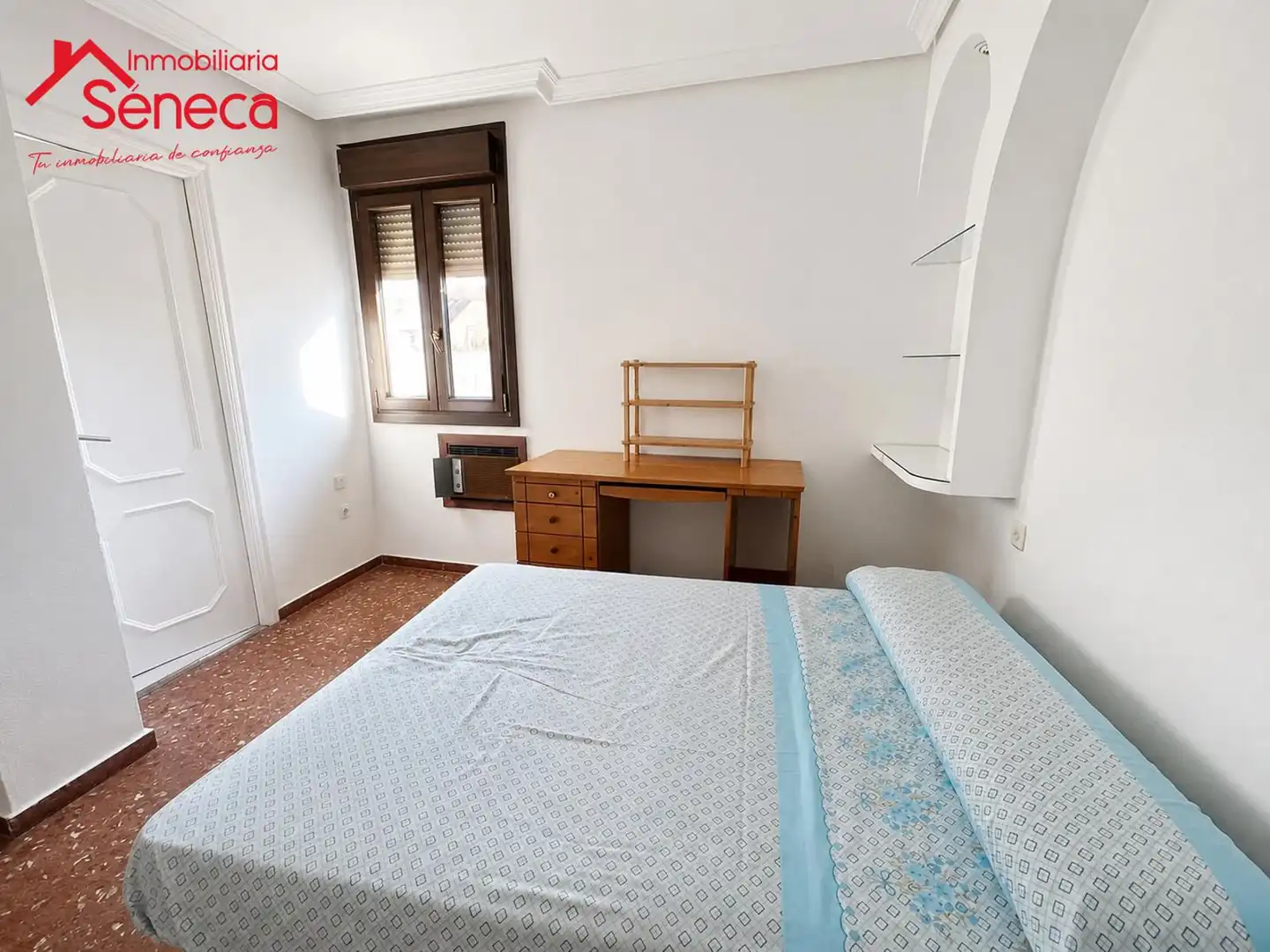 Schlafzimmer von Dachboden zum Verkauf in Córdoba mit Klimaanlage, Heizung und Abstellraum