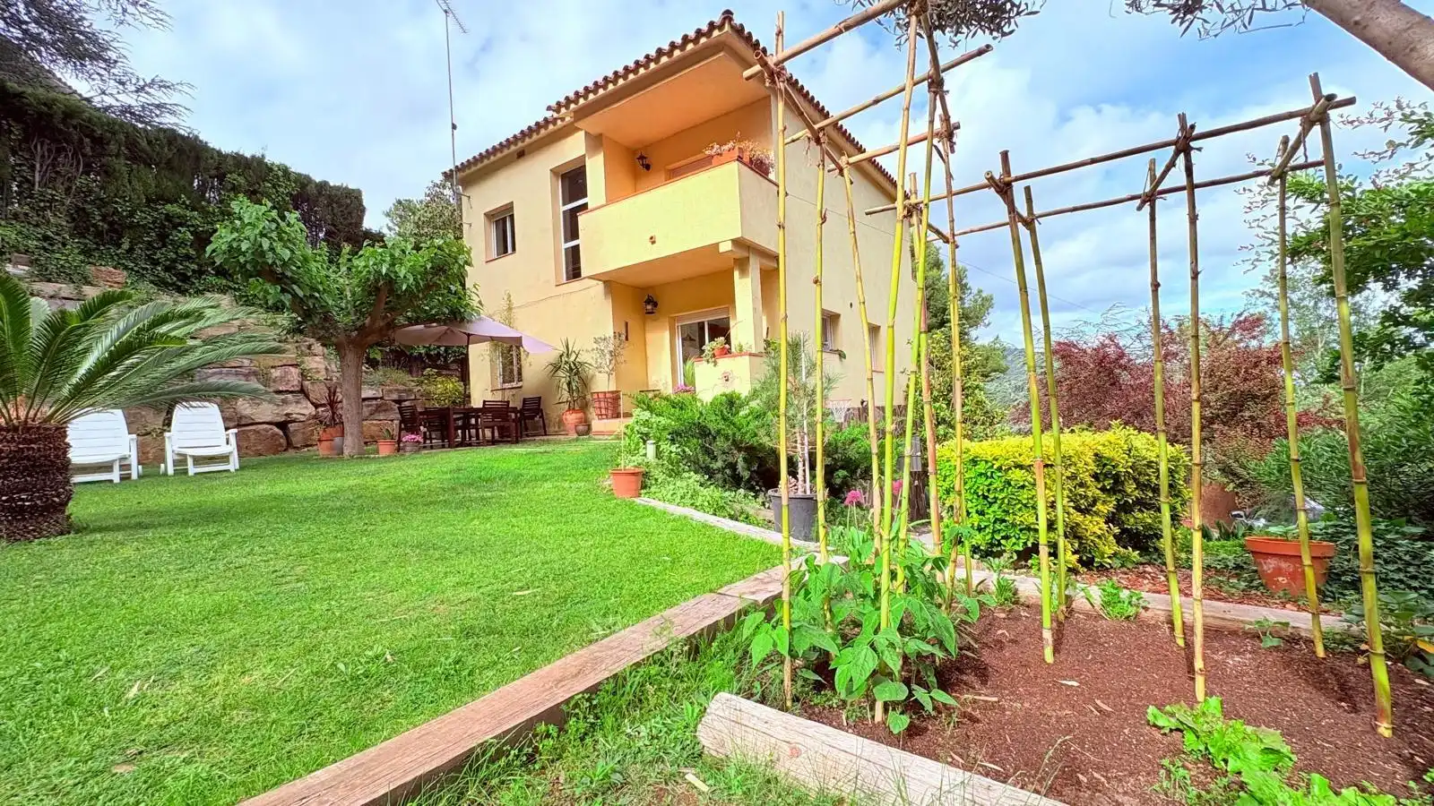 Jardí de Casa o xalet en venda en Castellar del Vallès amb Calefacció, Jardí privat i Terrassa