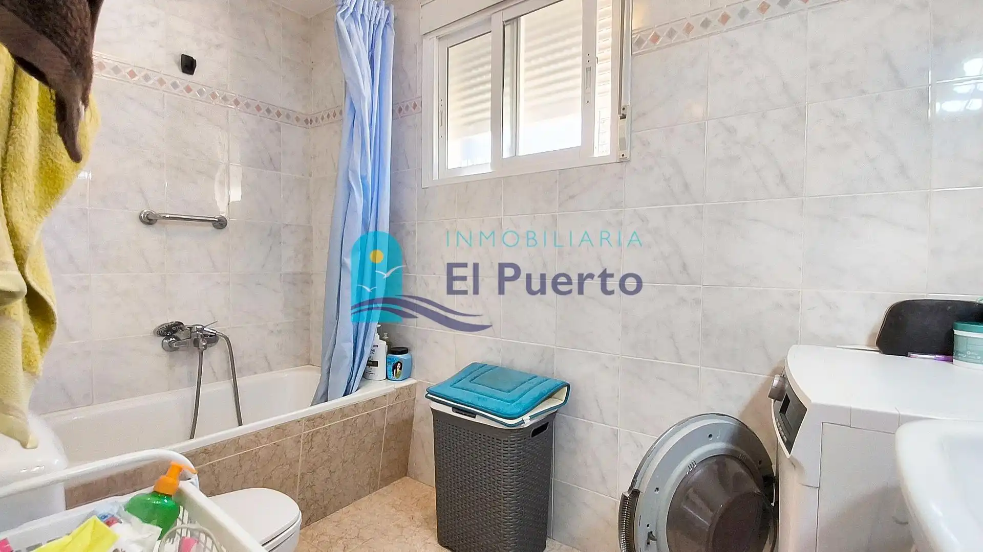Baño de Apartamento en venta en Mazarrón con Terraza, Amueblado y Alarma