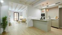 Kitchen of Flat for sale in  Barcelona Capital  with Air Conditioner, Terrace and Balcony