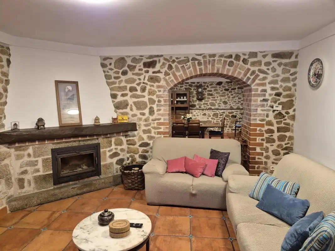 Sala d'estar de Finca rústica en venda en Ferrol amb Calefacció i Moblat