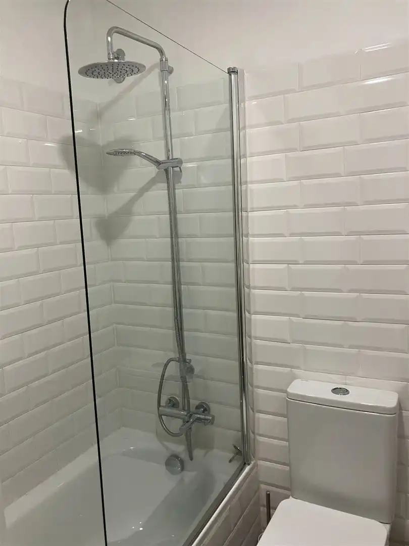 Badezimmer von Haus oder Chalet zur Miete in Madrid mit Heizung und Terrasse
