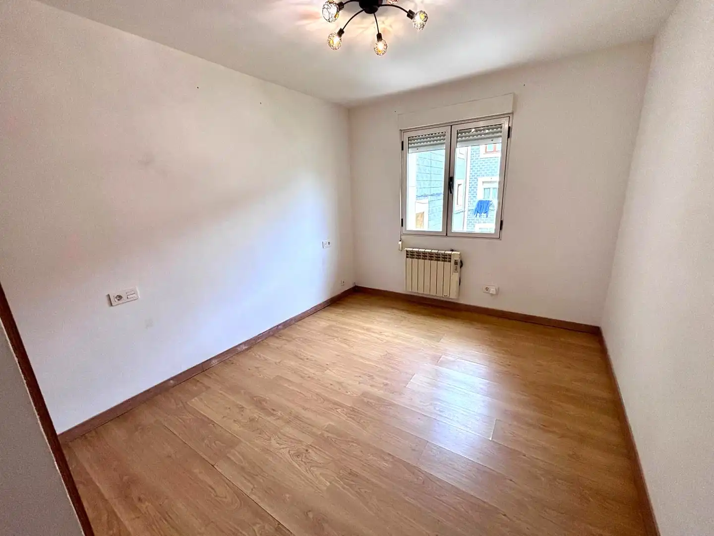 Bedroom of Flat for rent in Gijón   with Heating, Washing machine and Microwave