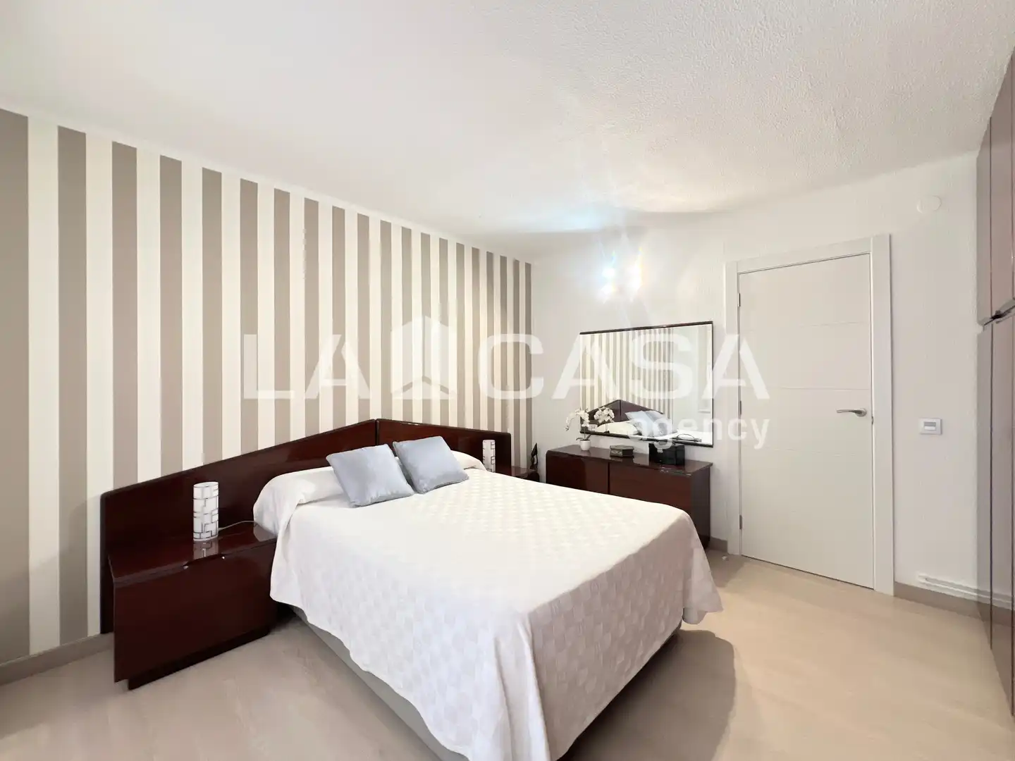 Habitación de Piso en venta en Badalona con Calefacción y Balcón