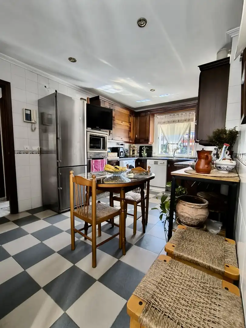Kitchen of Houses for sale in Avenida Juan Diego