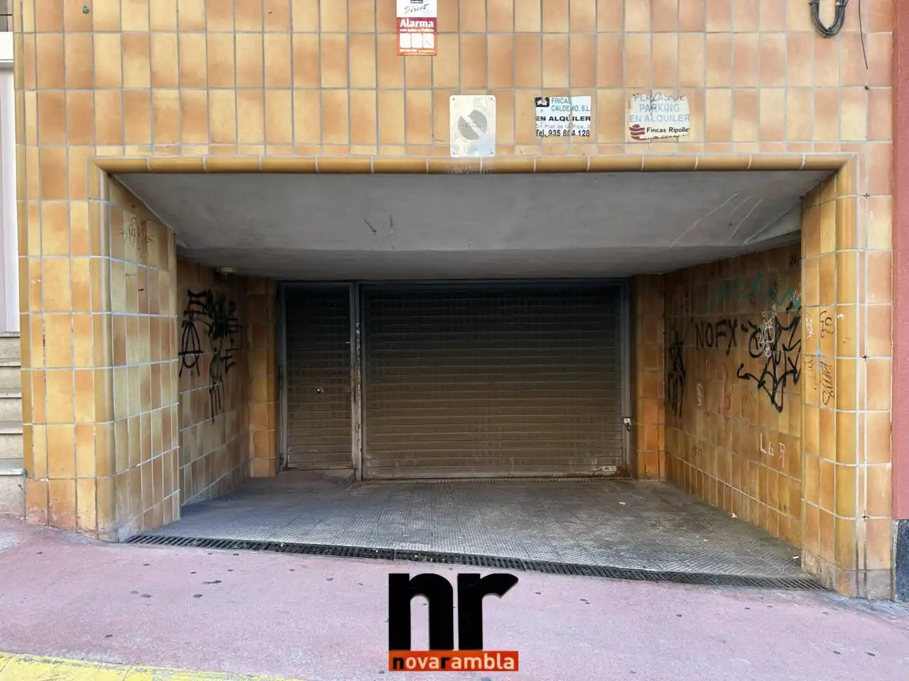 Parking of Garage for rent in Ripollet