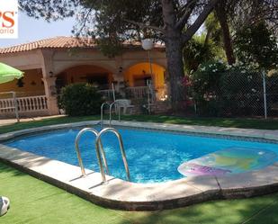 Piscina de Casa o xalet en venda en Villamayor de Calatrava amb Moblat