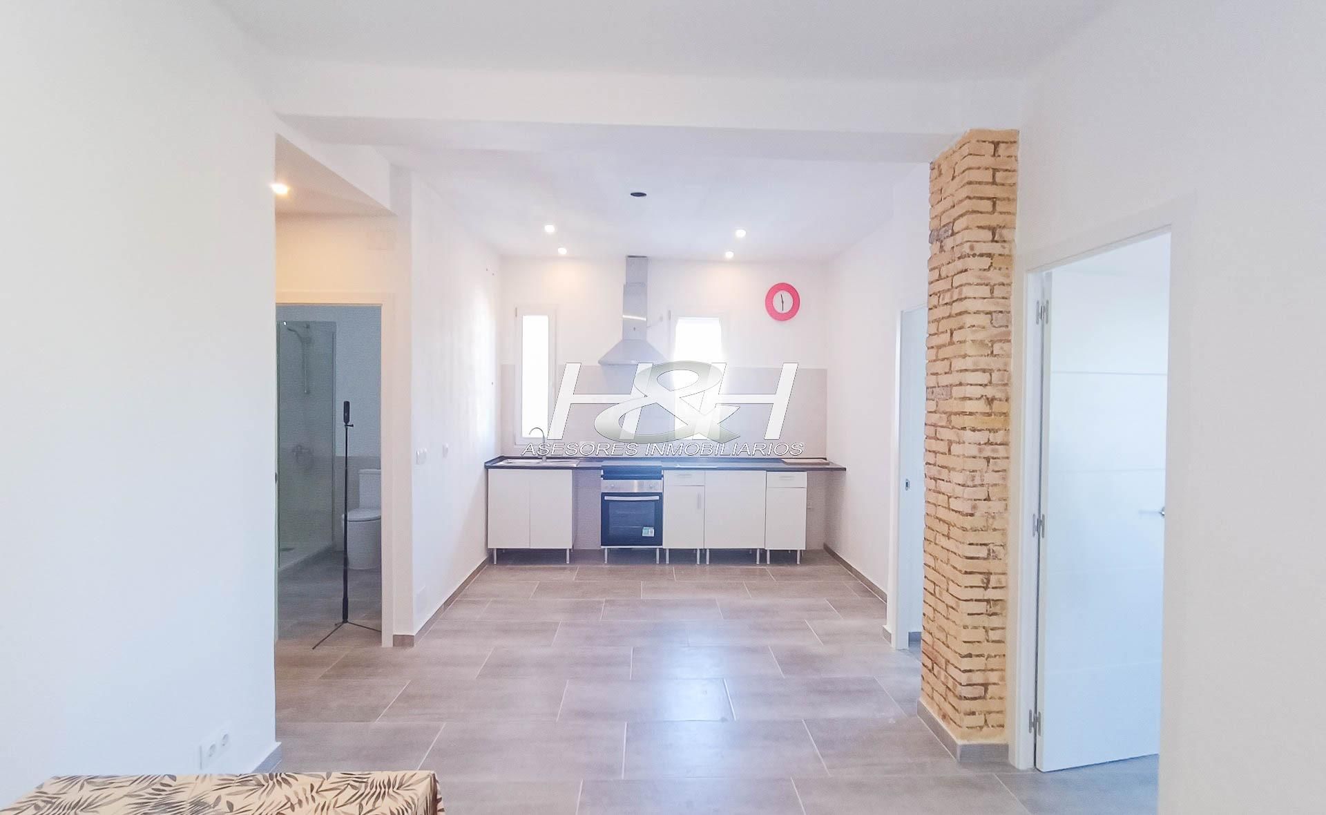 Kitchen of Flat for sale in Burjassot  with Storage room