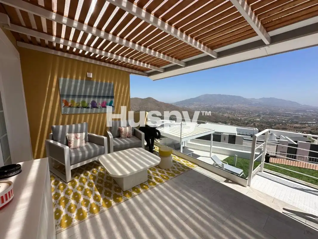 Semi-detached house with terrace for sale in Calle Liverpool, imagen 19