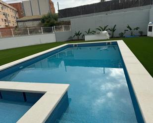 Swimming pool of Flat to rent in Vilanova i la Geltrú  with Heating, Private garden and Terrace