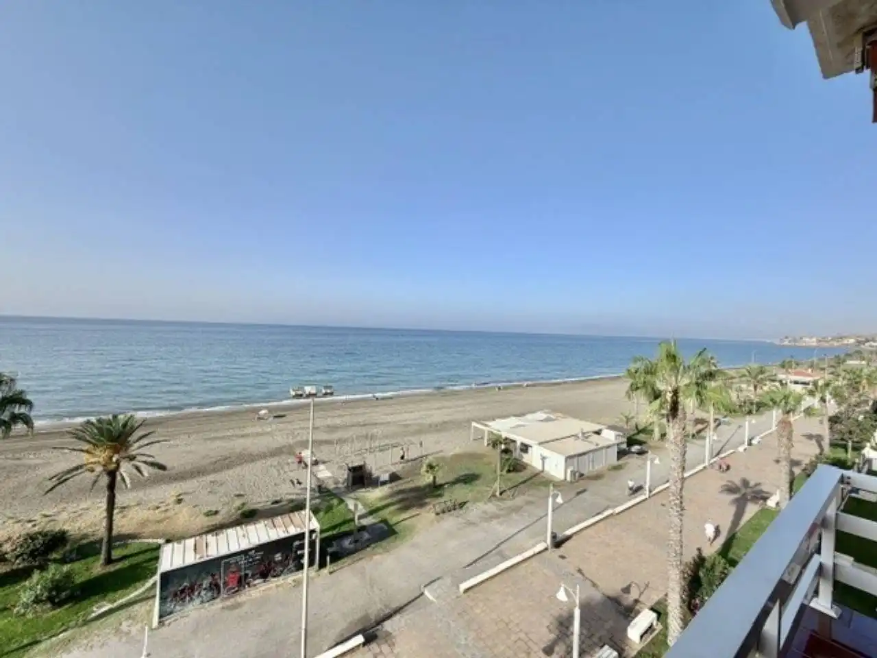 Flat with pool to rent in Avenida Mediterráneo