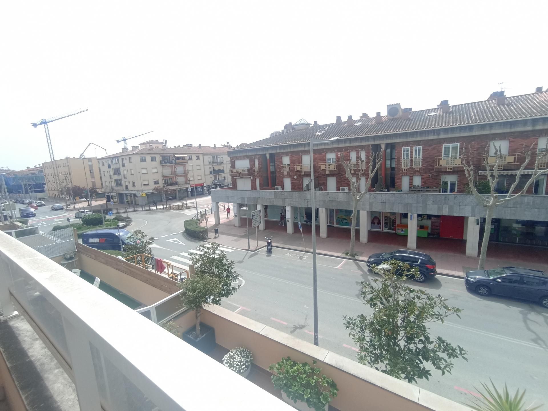 Vista exterior de Àtic en venda en Palamós amb Calefacció i Terrassa