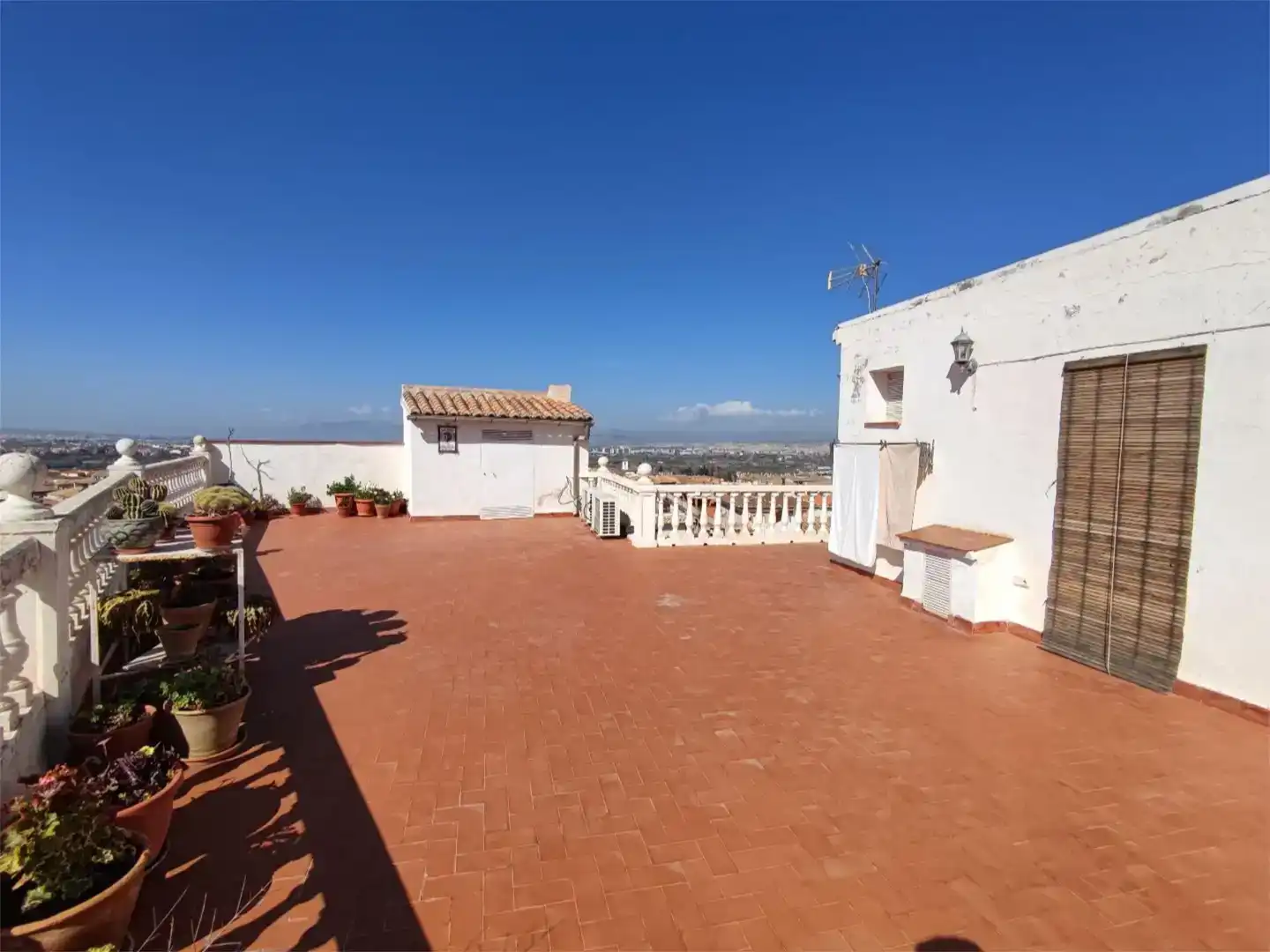 Terrassa de Casa o xalet en venda en La Zubia amb Aire condicionat i Traster
