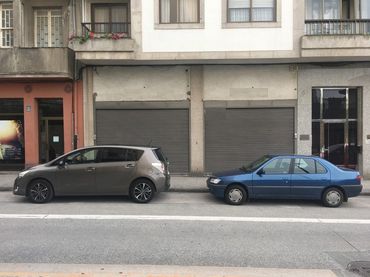 Local comercial en venda a Rúa Montevideo 17