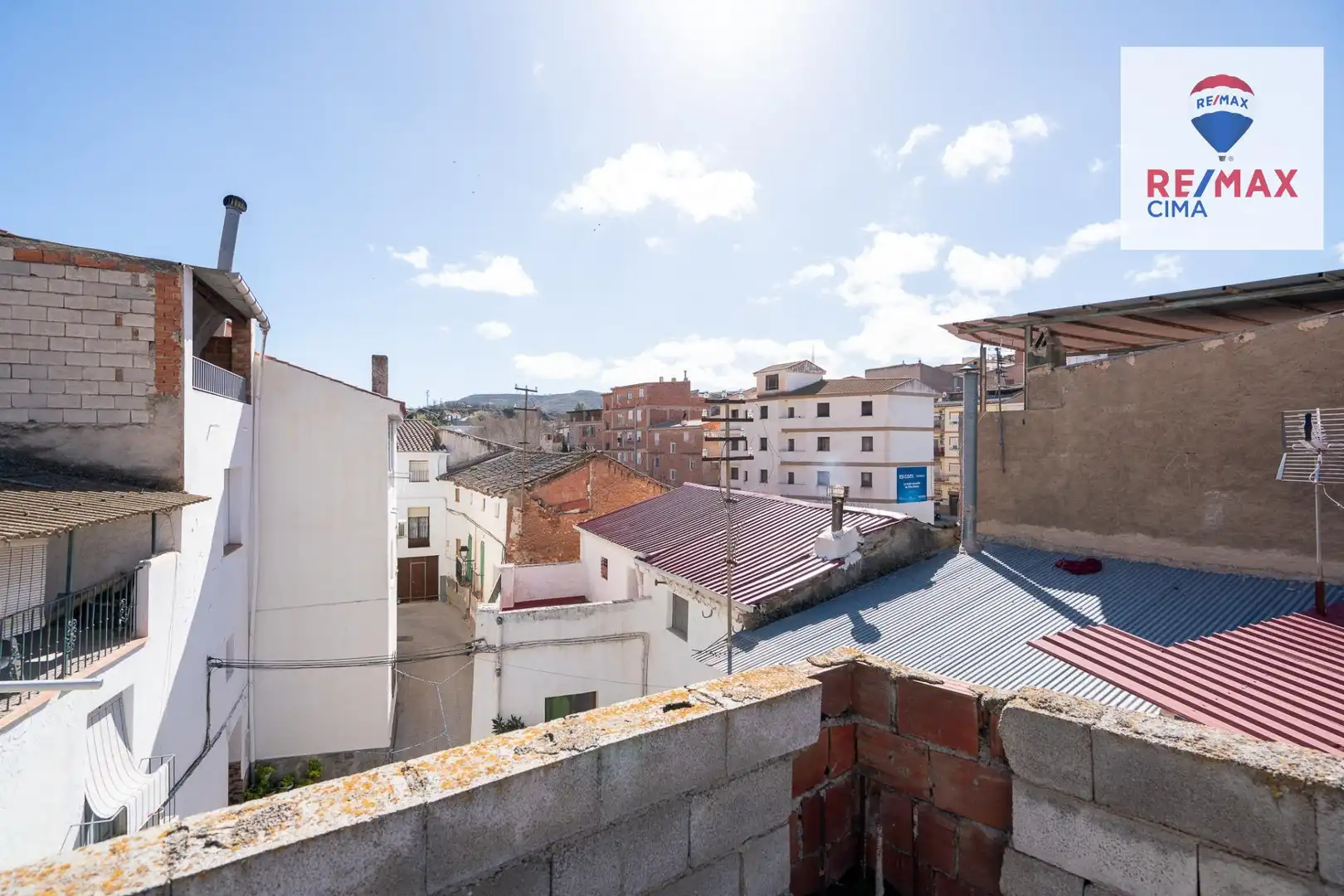 Vista exterior de Piso en venta en Zújar