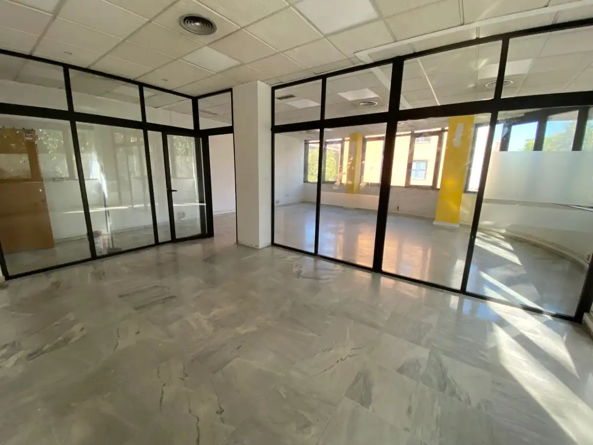 Büro zur Miete in Sevilla mit Klimaanlage