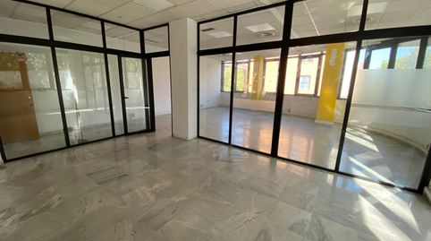 Photo 5 of Office for rent in Reino Unido, El Cano - Los Bermejales, Sevilla Capital